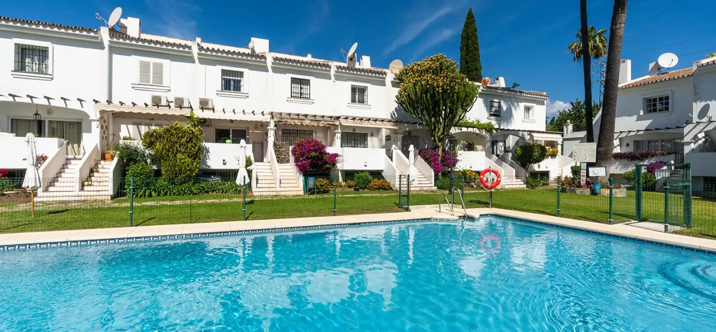 Sale of townhouse in Nueva Andalucía 4