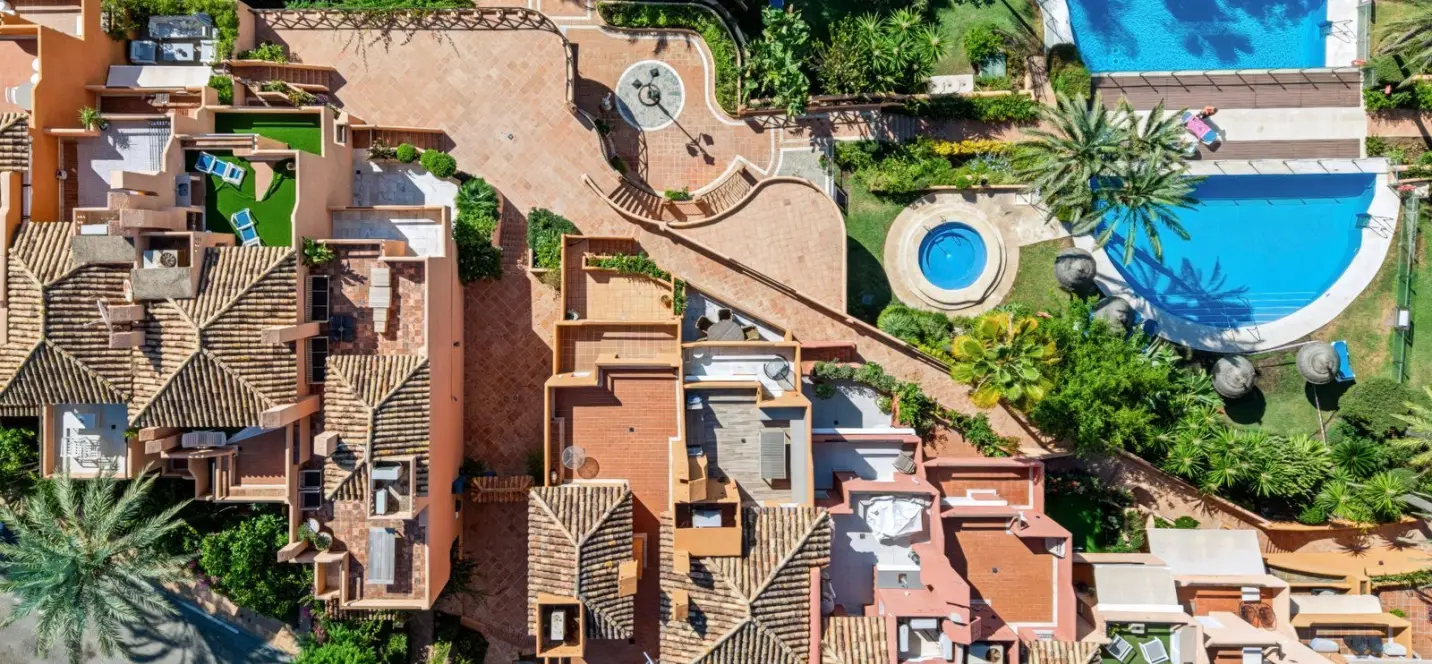 Sale of townhouse in Nueva Andalucía 2