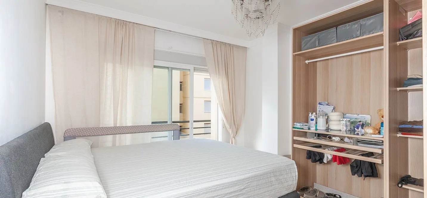 Venta de apartamento en planta media en Marbella 4