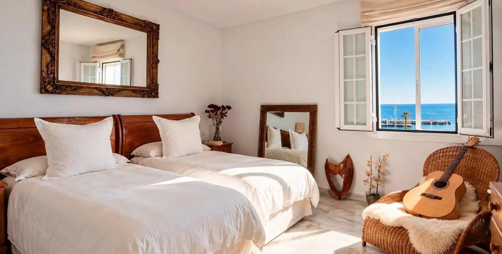Venta de apartamento en planta media en Puerto Banús 11