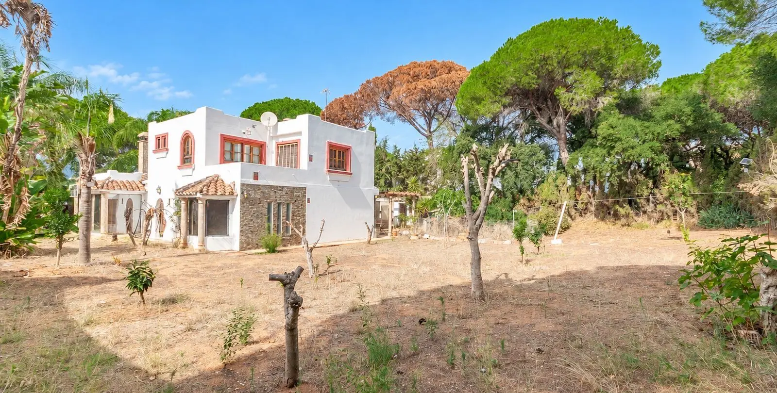 Venta de villa independiente en Elviria 1