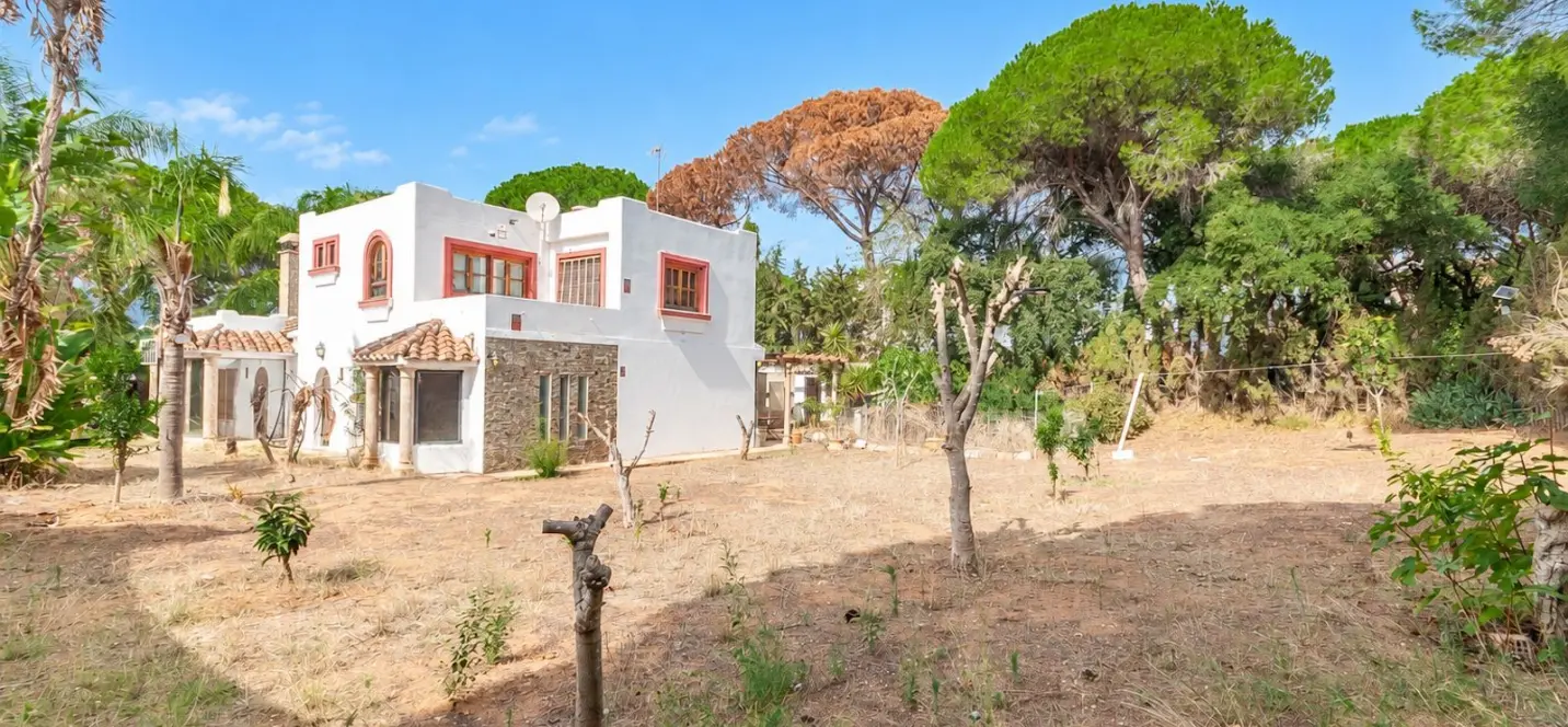 Venta de villa independiente en Elviria 0