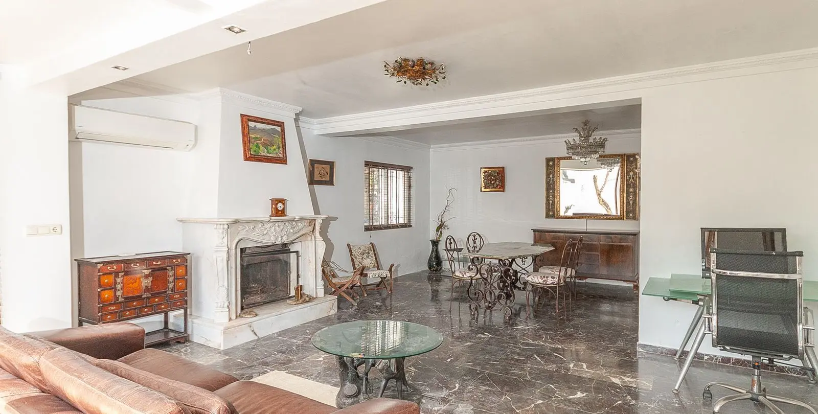 Venta de villa independiente en Elviria 2