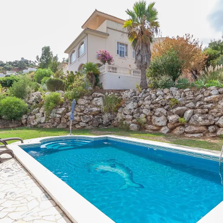 Venta de villa independiente en La Mairena