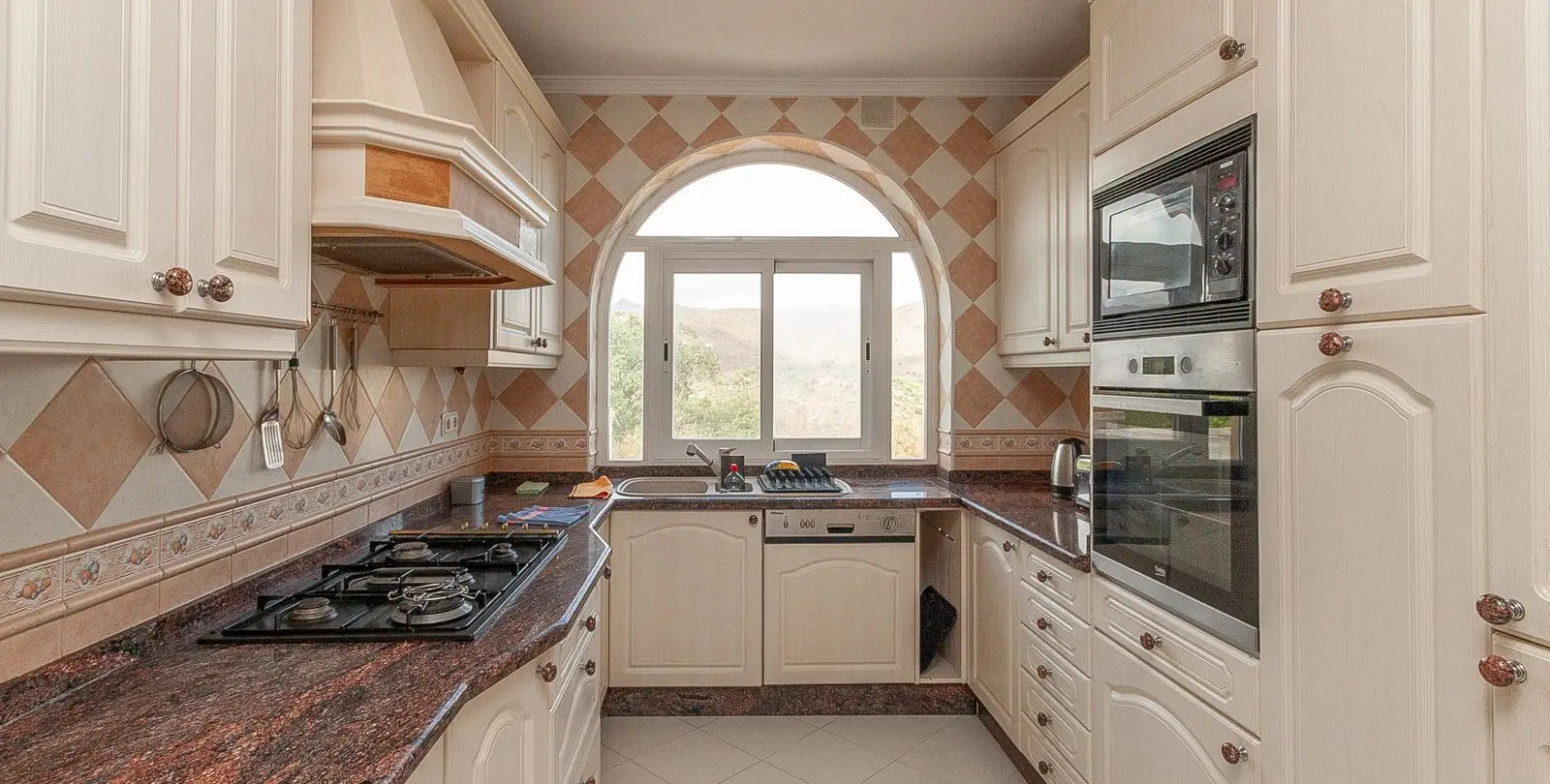 Venta de villa independiente en La Mairena 8