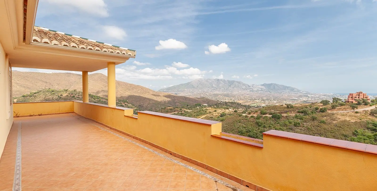Venta de villa independiente en La Mairena 25