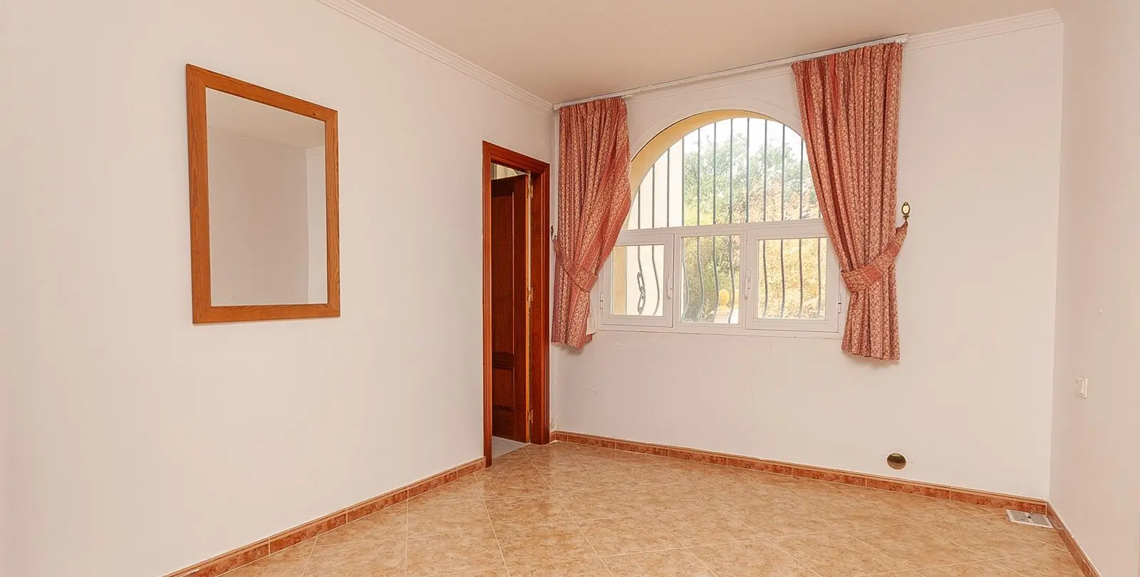 Venta de villa independiente en La Mairena 43