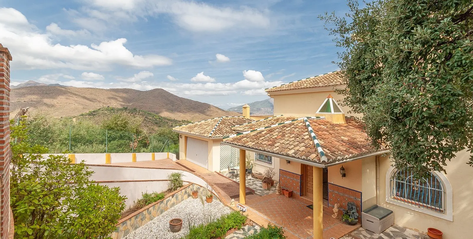 Venta de villa independiente en La Mairena 49
