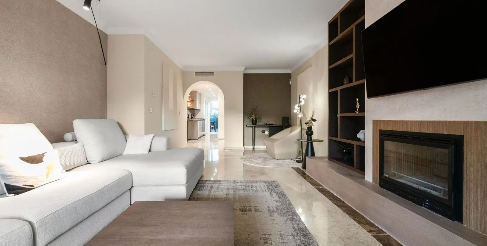 Venta de apartamento en planta baja en The Golden Mile 1