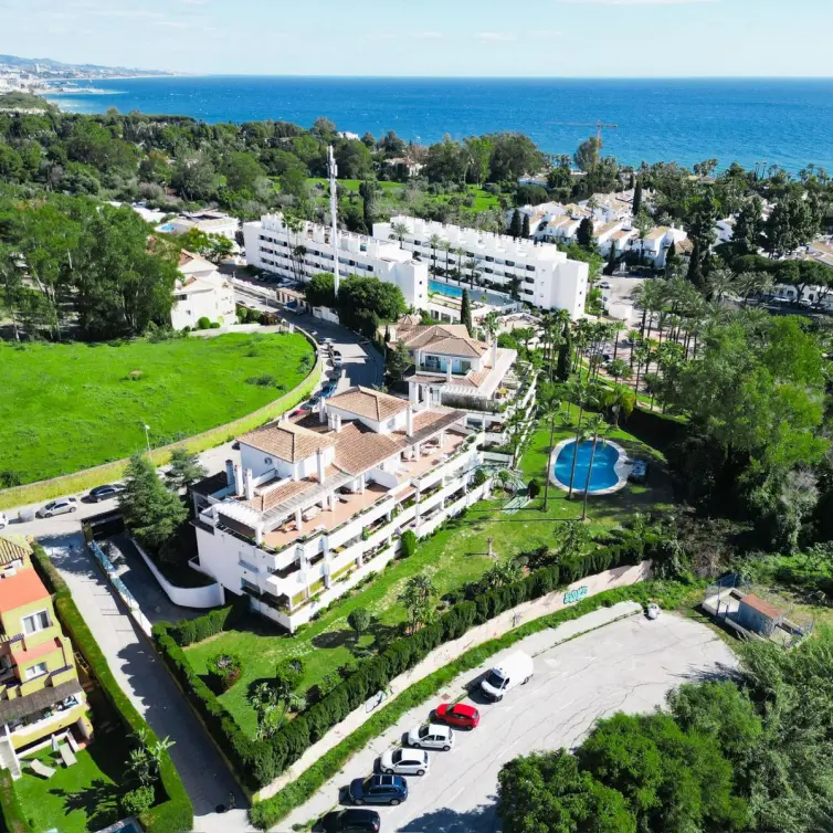 Venta de apartamento en planta baja en The Golden Mile