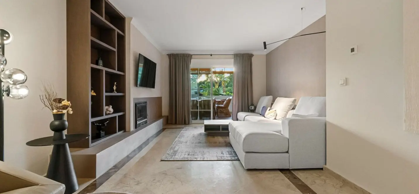 Venta de apartamento en planta baja en The Golden Mile 4