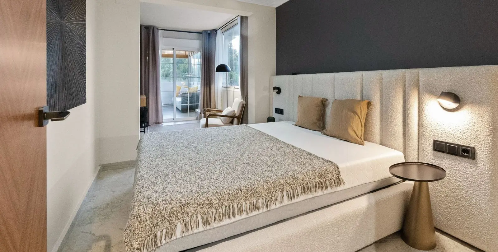 Venta de apartamento en planta baja en The Golden Mile 14