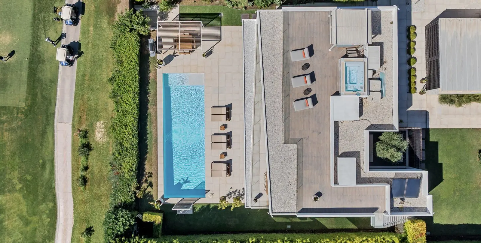 Venta de villa independiente en Nueva Andalucía 58