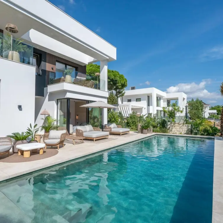 Venta de villa independiente en Nagüeles