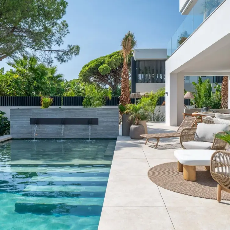 Venta de villa independiente en Nagüeles