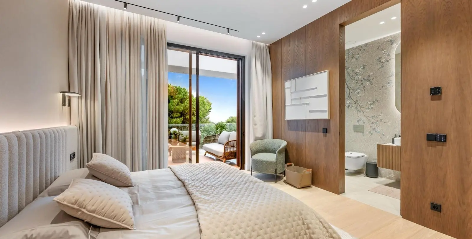 Venta de villa independiente en Nagüeles 11
