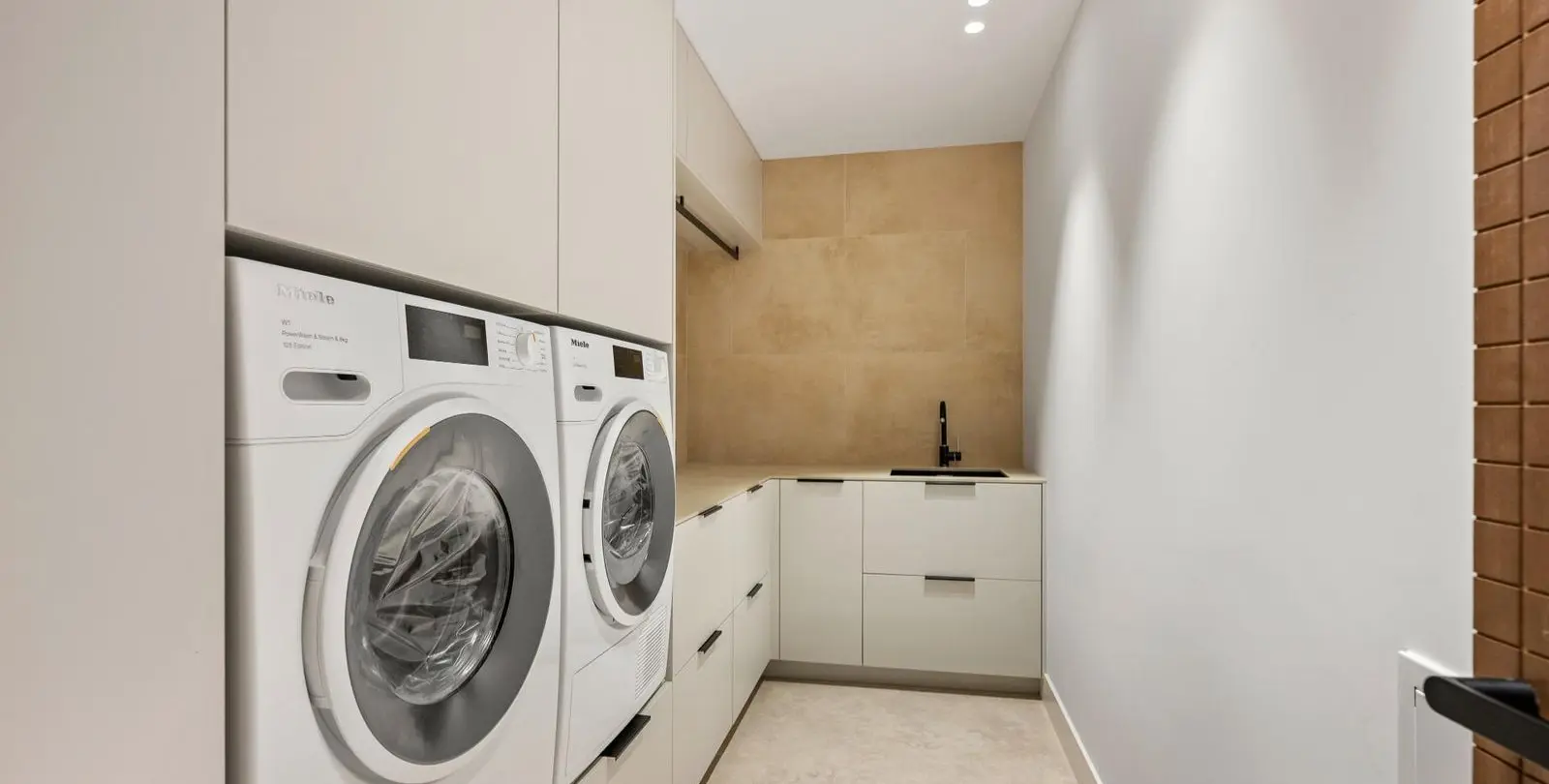 Venta de villa independiente en Nagüeles 34