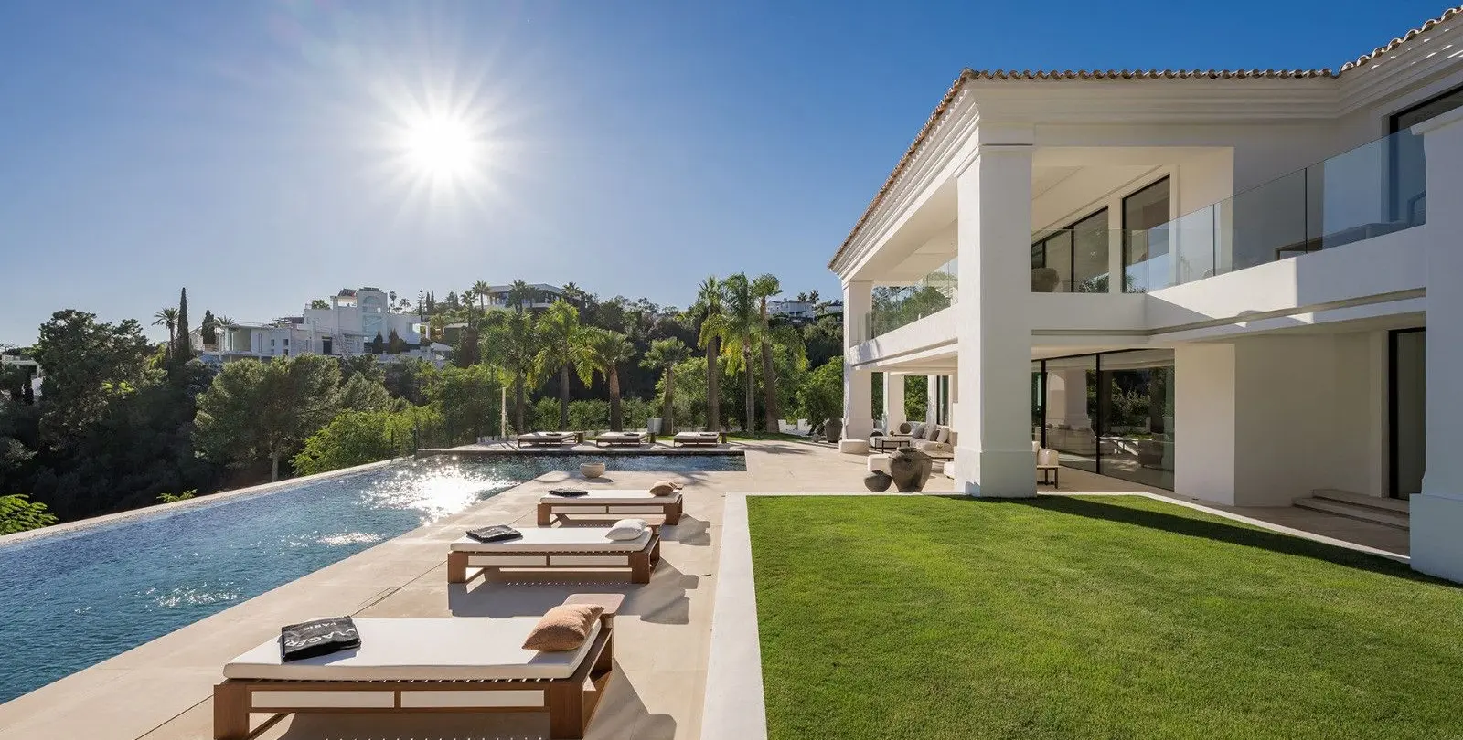 Venta de villa independiente en La Quinta 38