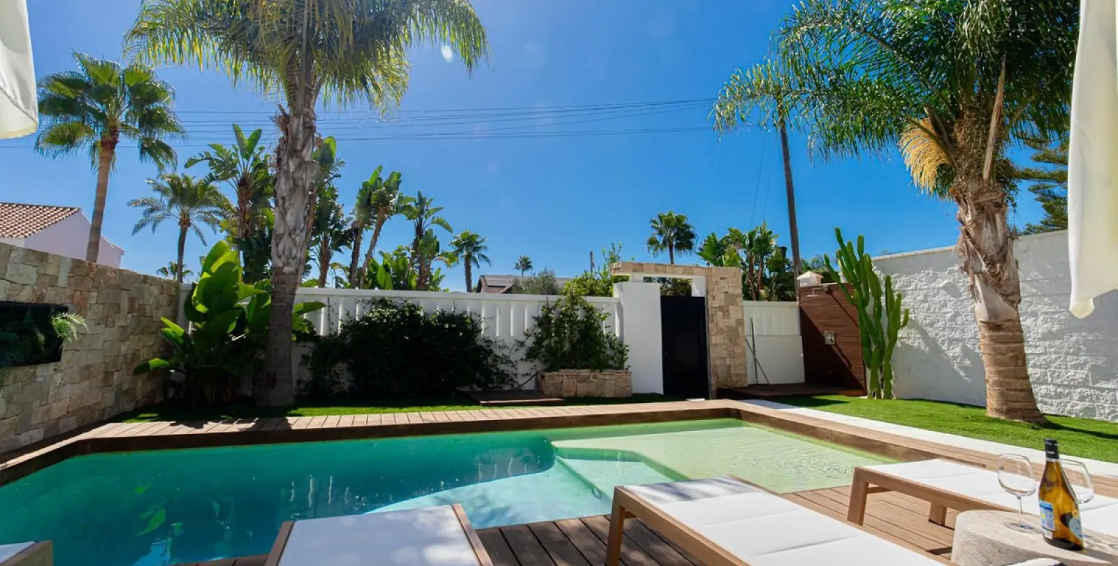 Long-term rent of detached villa in Costalita 4
