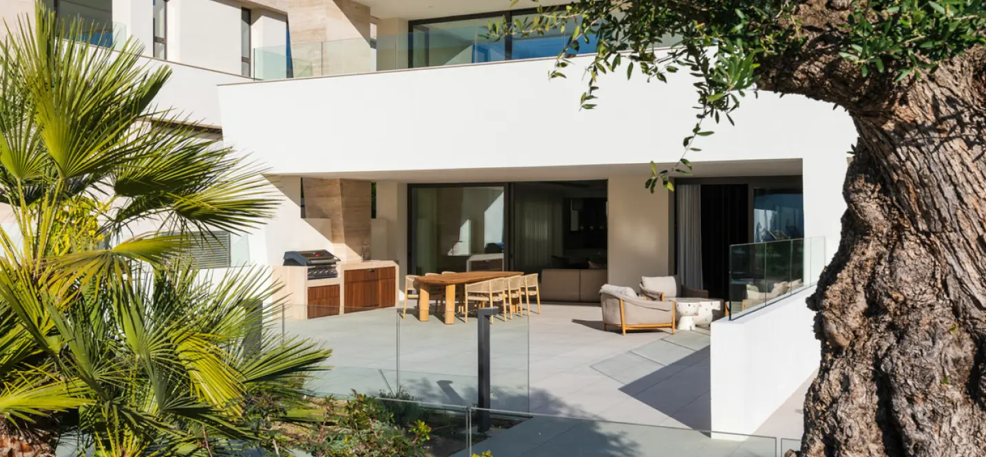Long-term rent of ground floor apartment in The Golden Mile 2