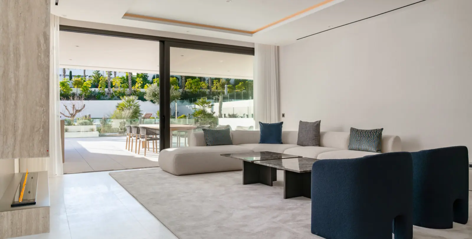 Long-term rent of ground floor apartment in The Golden Mile 7