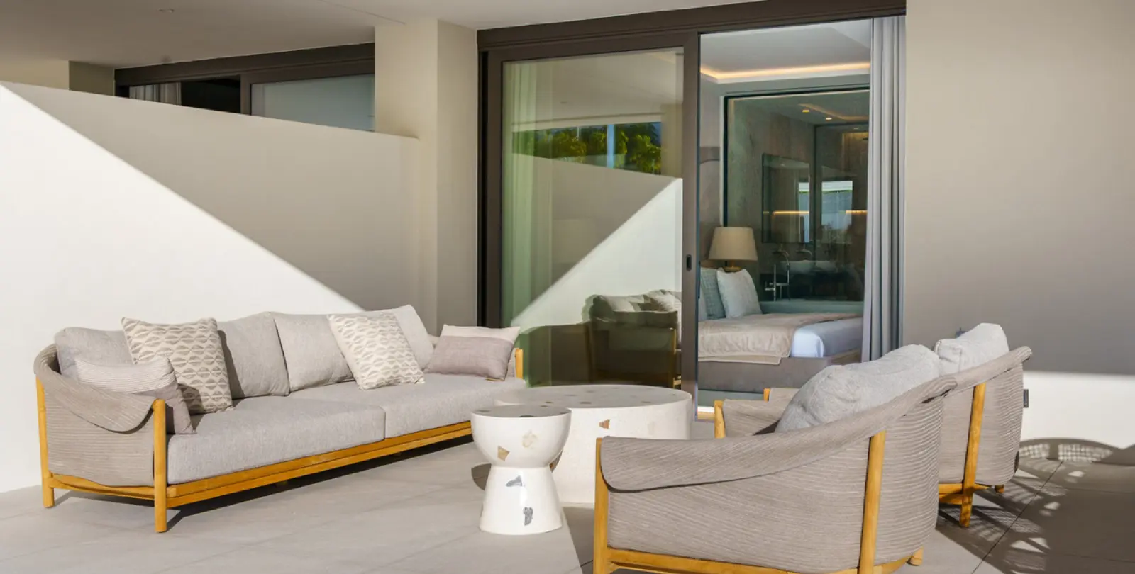 Long-term rent of ground floor apartment in The Golden Mile 11