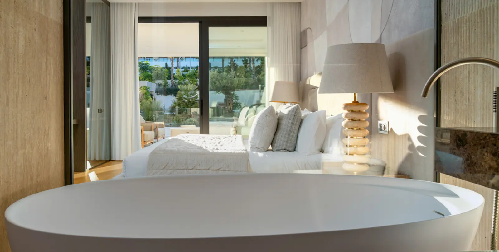 Long-term rent of ground floor apartment in The Golden Mile 14
