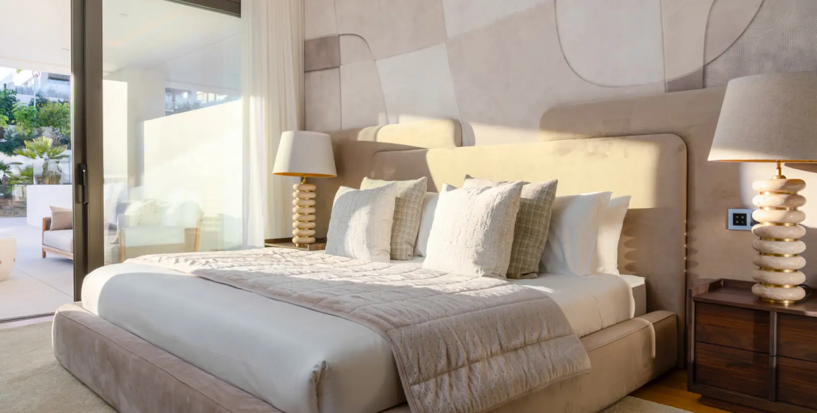 Long-term rent of ground floor apartment in The Golden Mile 17