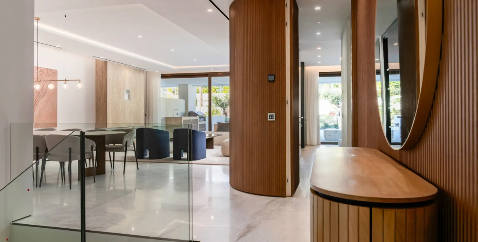 Long-term rent of ground floor apartment in The Golden Mile 26
