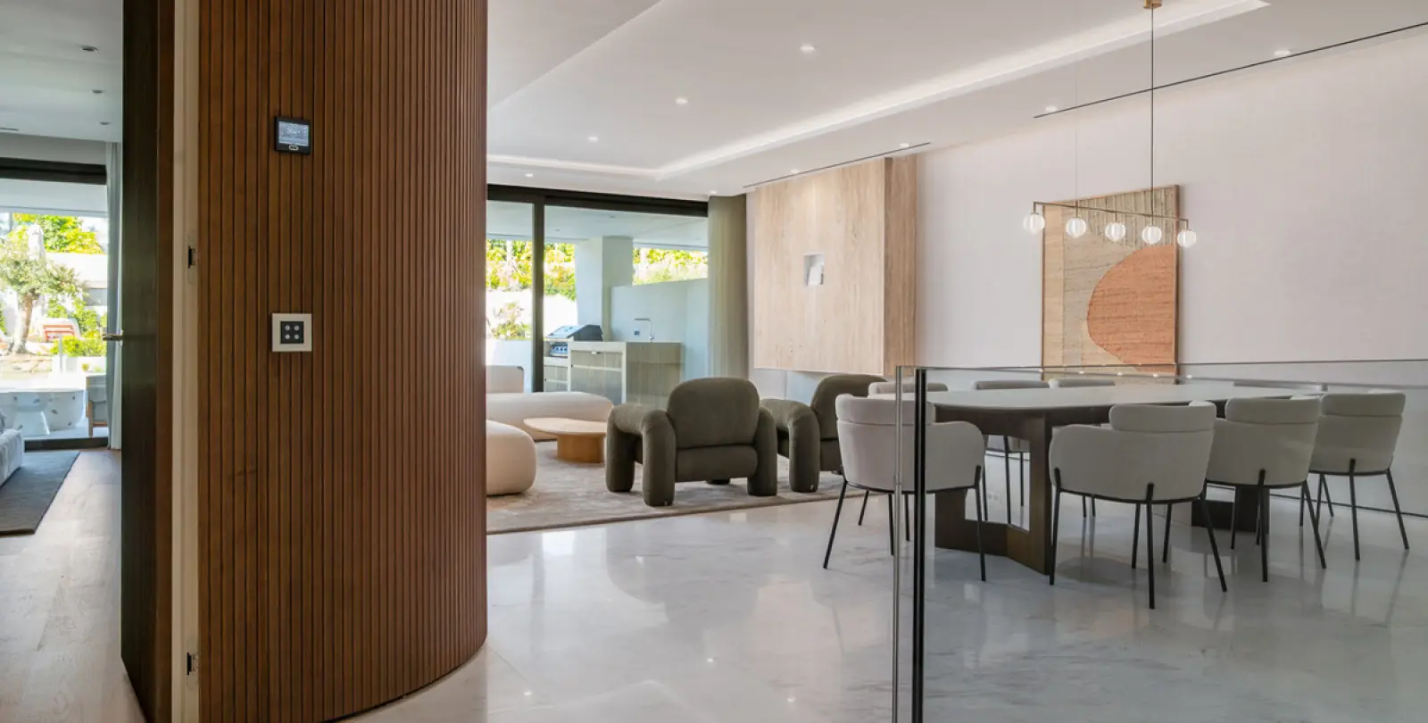 Long-term rent of ground floor apartment in The Golden Mile 27