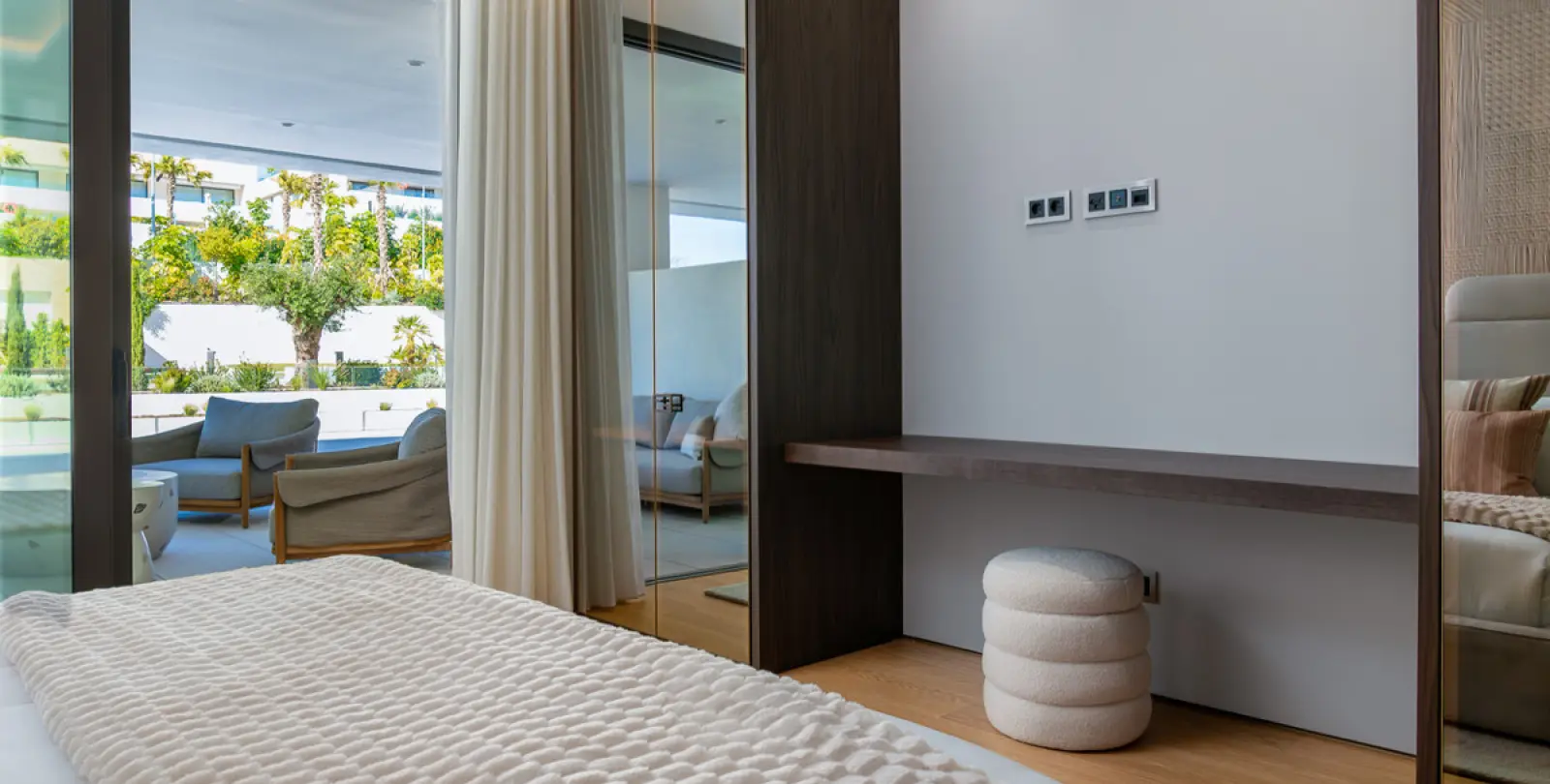 Long-term rent of ground floor apartment in The Golden Mile 31