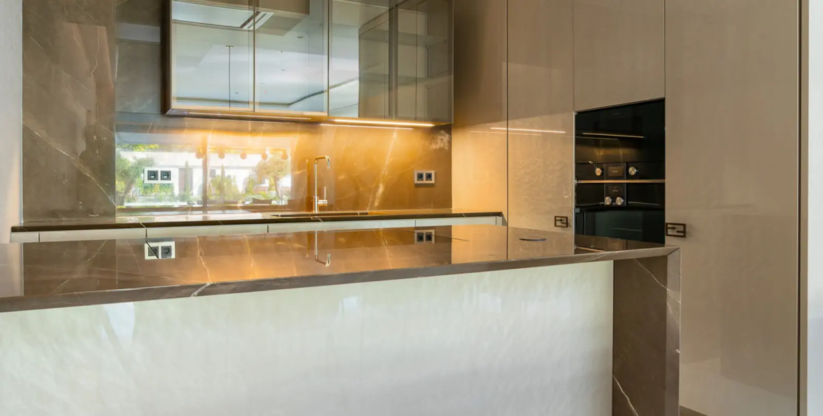 Long-term rent of ground floor apartment in The Golden Mile 37