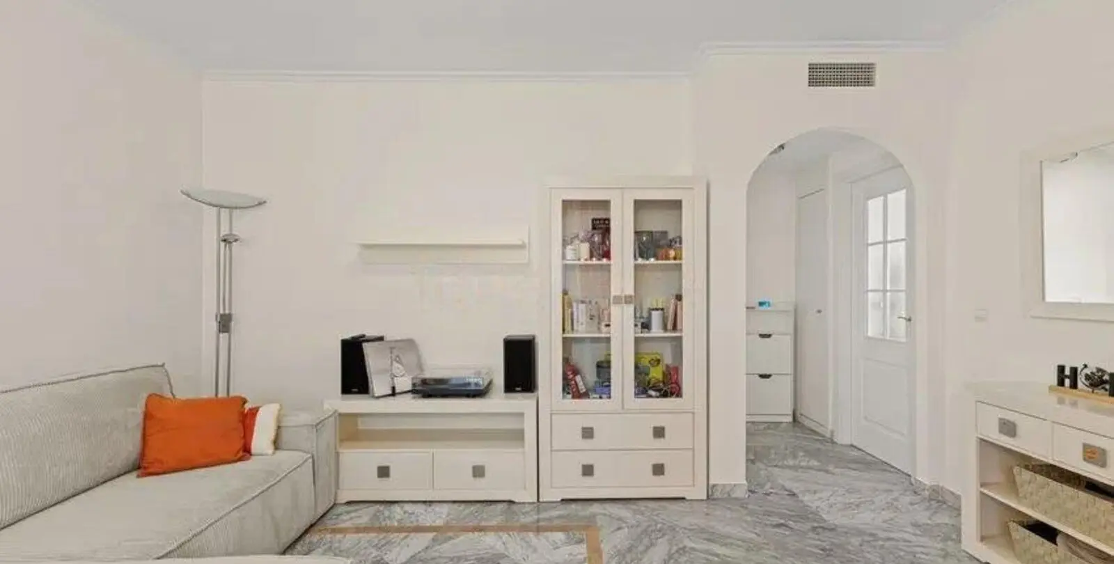 Sale of penthouse in San Pedro de Alcántara 4