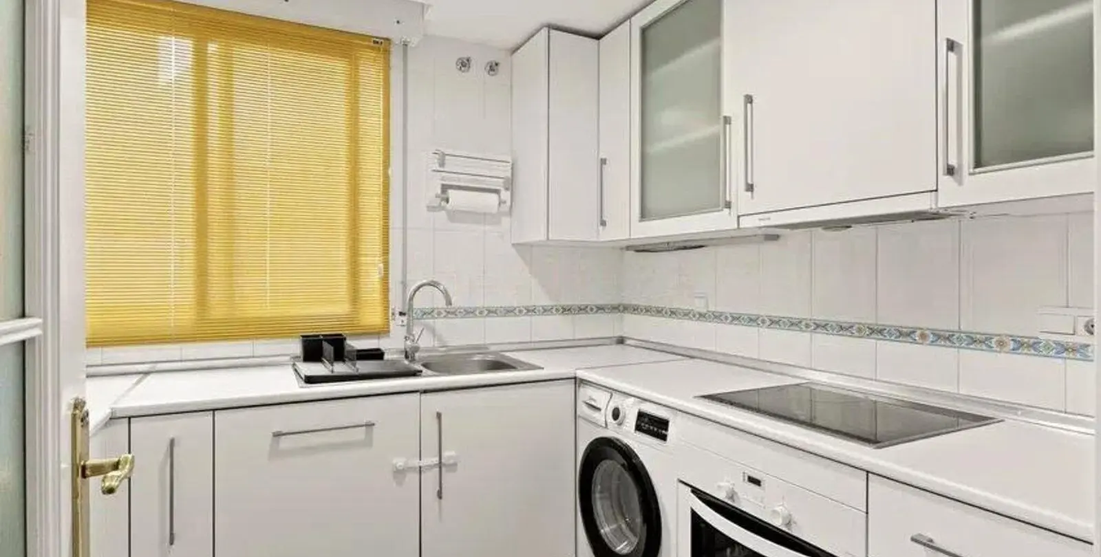 Sale of penthouse in San Pedro de Alcántara 11