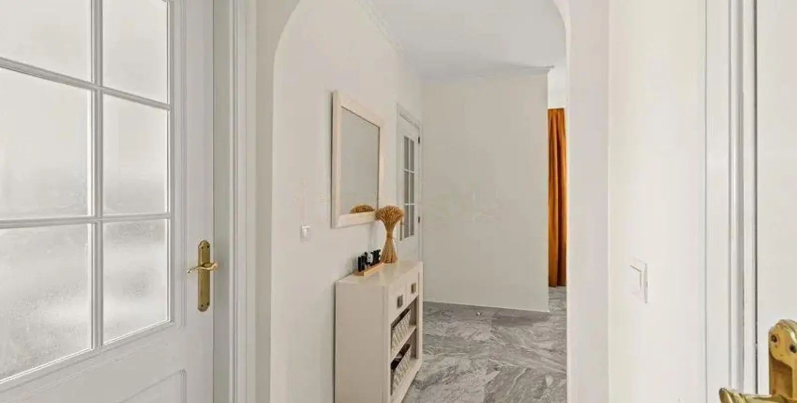Sale of penthouse in San Pedro de Alcántara 14
