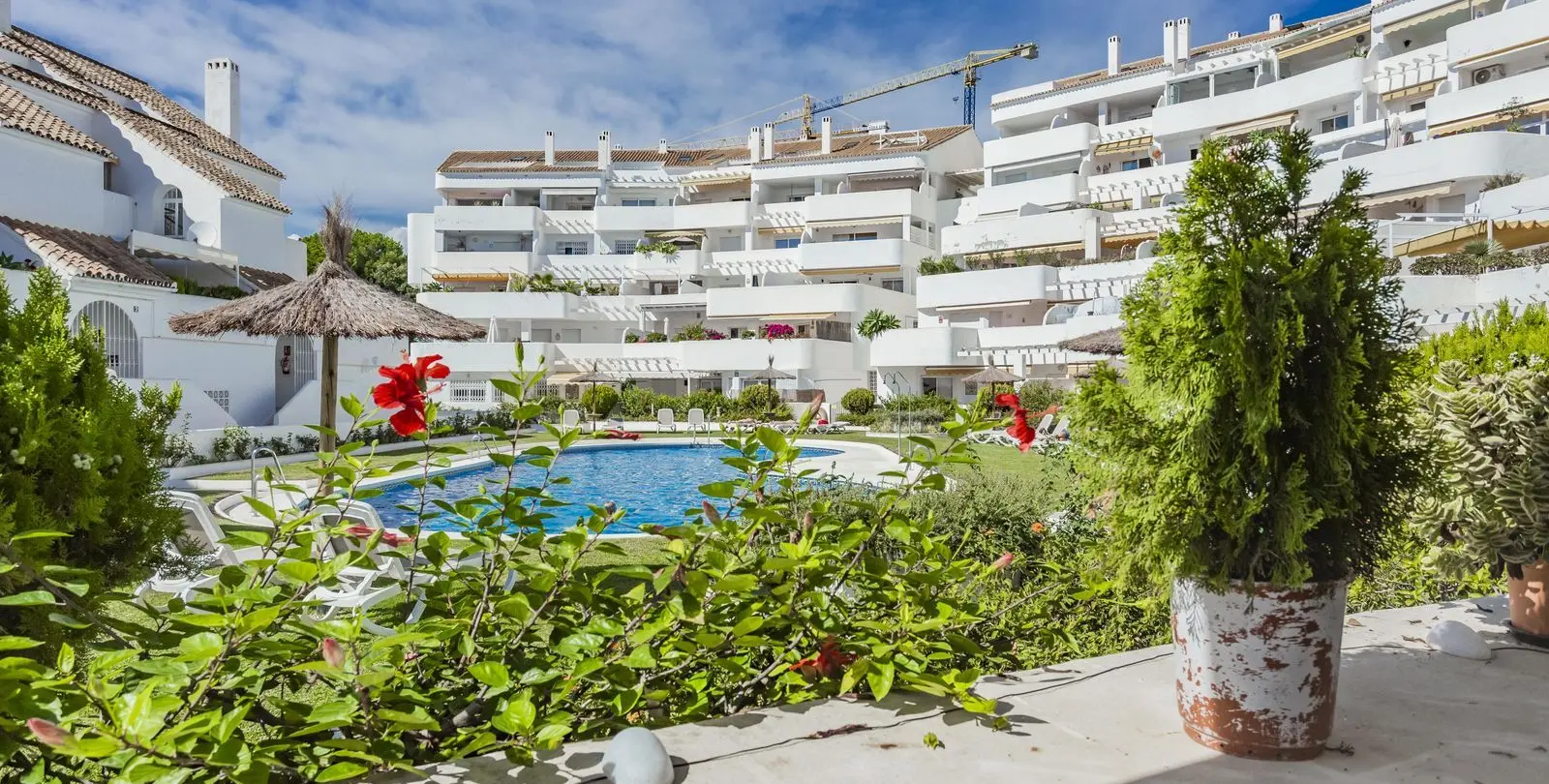 Venta de apartamento en planta baja en Nueva Andalucía 1