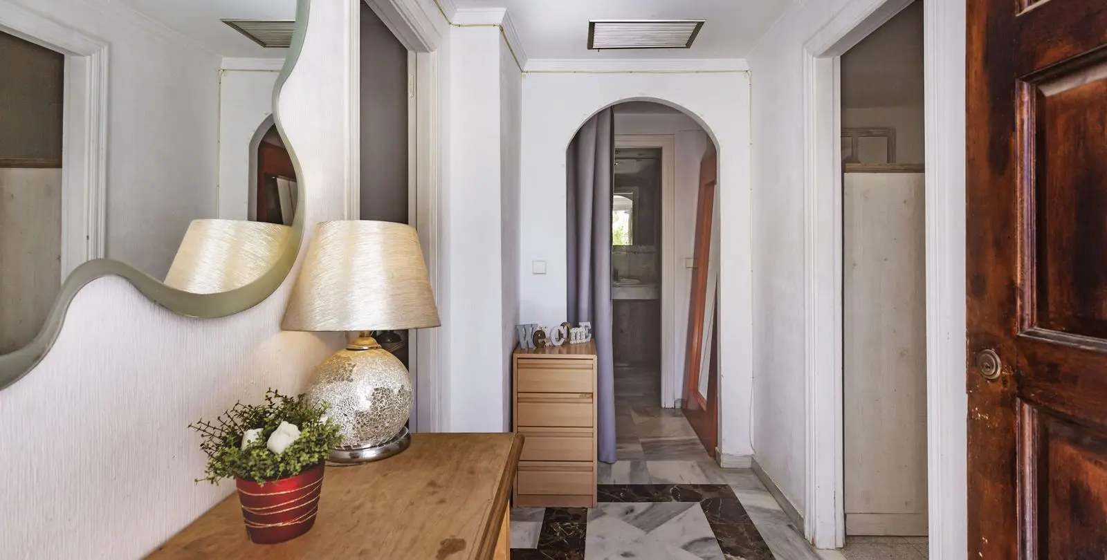 Venta de apartamento en planta baja en Nueva Andalucía 5