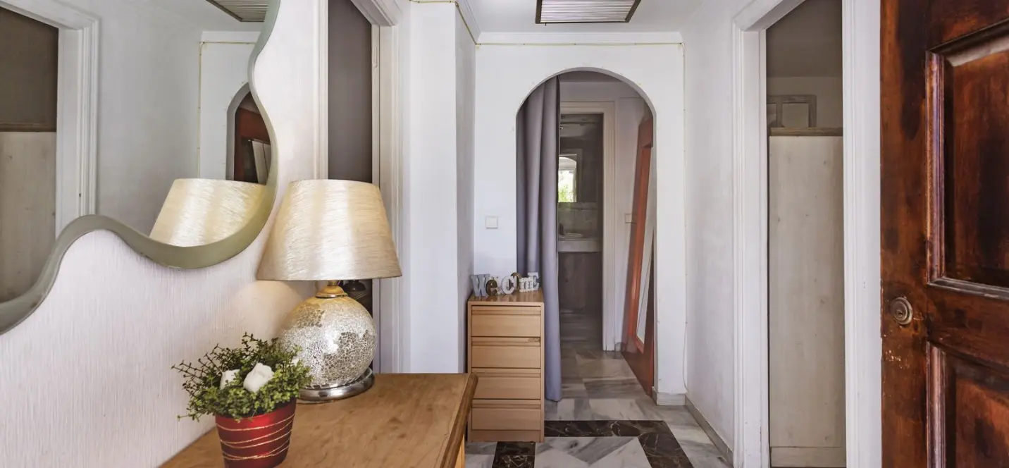 Sale of ground floor apartment in Nueva Andalucía 4