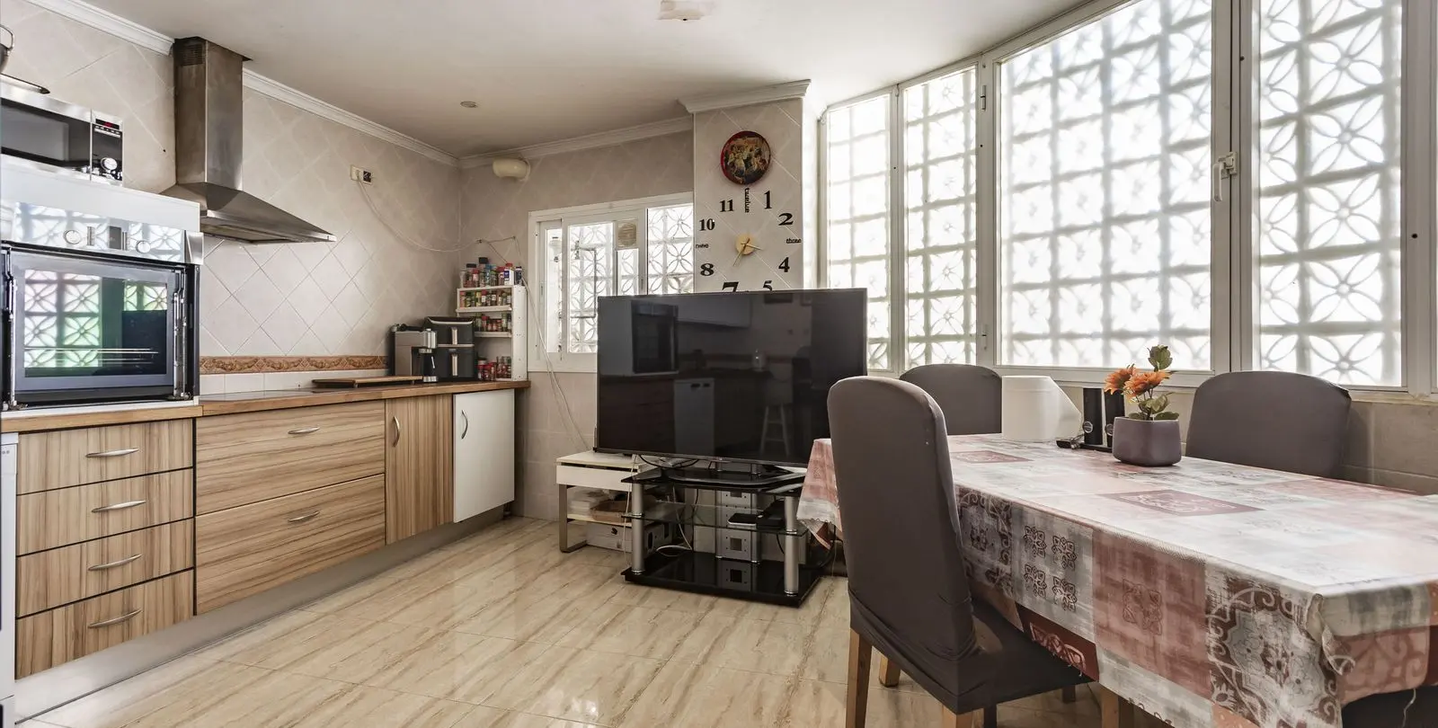 Venta de apartamento en planta baja en Nueva Andalucía 6