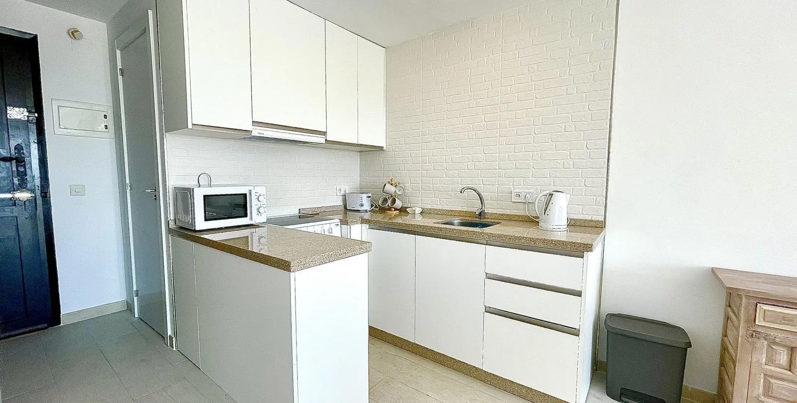 Sale of duplex in Calahonda 5