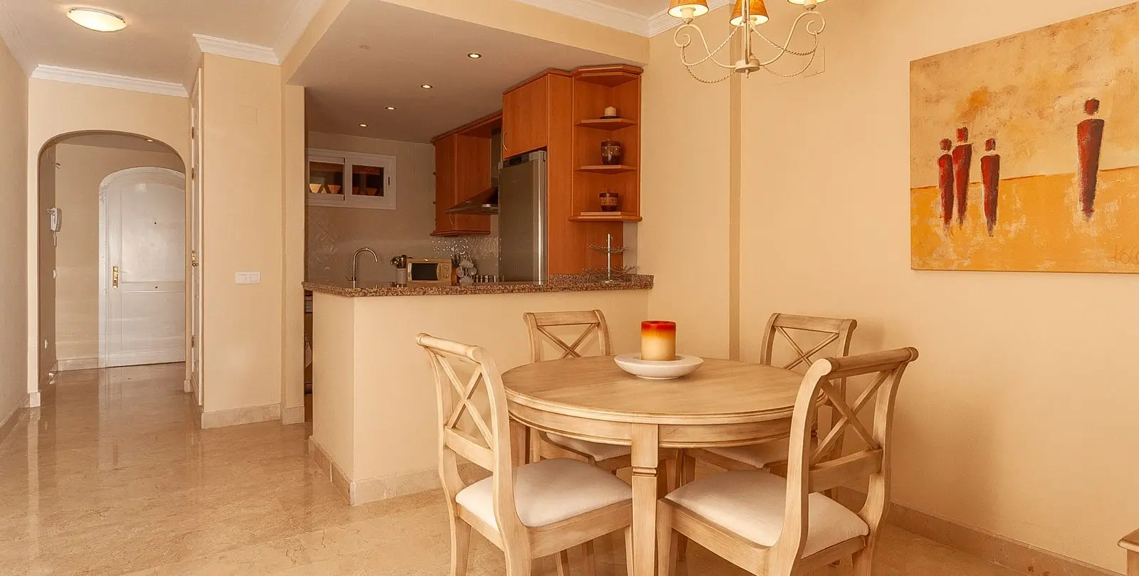 Venta de apartamento en planta media en Elviria 11