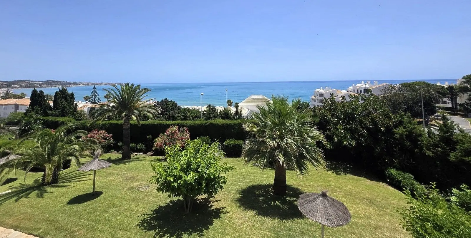 Sale of middle floor apartment in Torrenueva 1