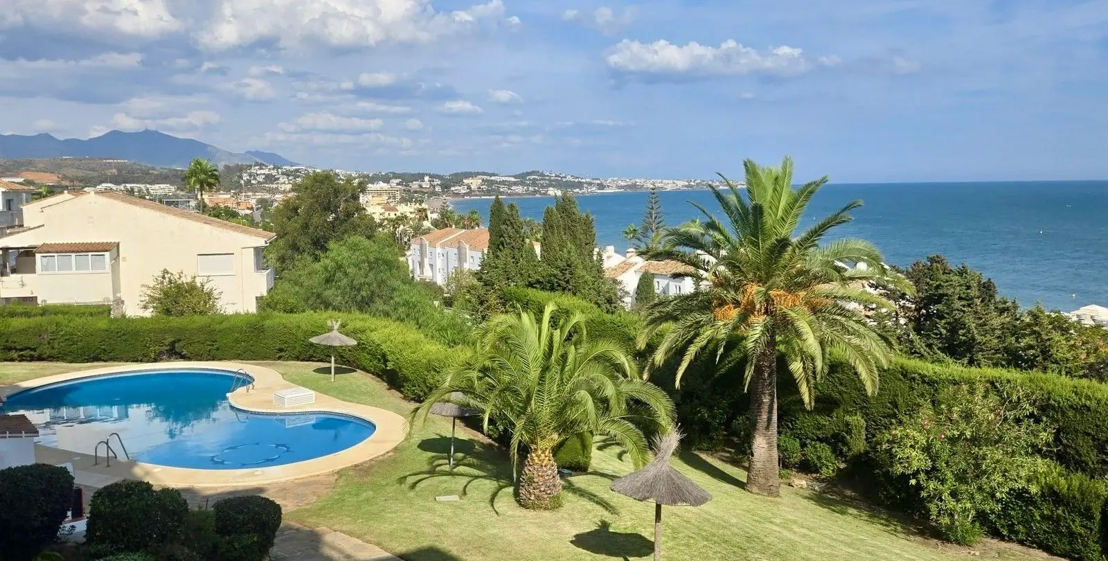 Sale of middle floor apartment in Torrenueva 2