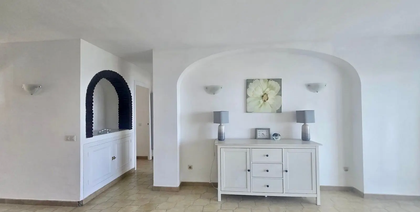 Sale of middle floor apartment in Torrenueva 6