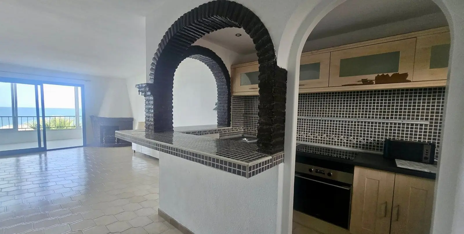 Sale of middle floor apartment in Torrenueva 8