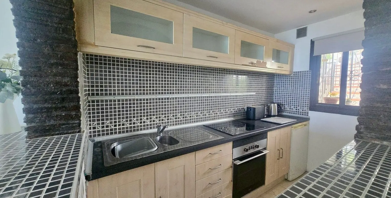 Sale of middle floor apartment in Torrenueva 9