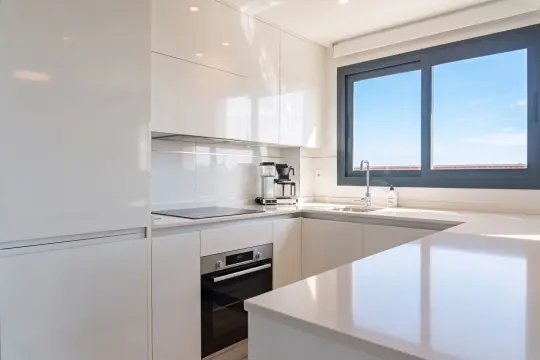 Image 4 thumb