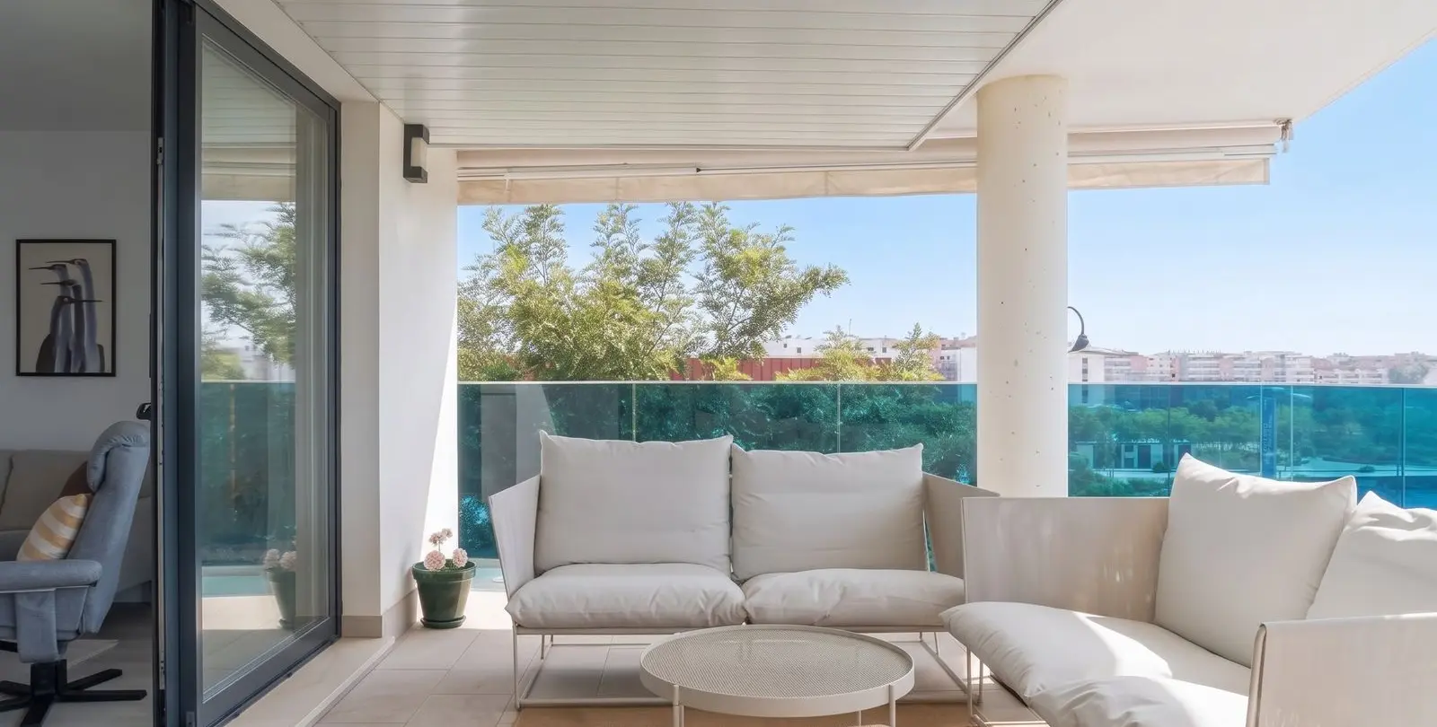 Продажа апартаментов на среднем этаже в Las Lagunas 12