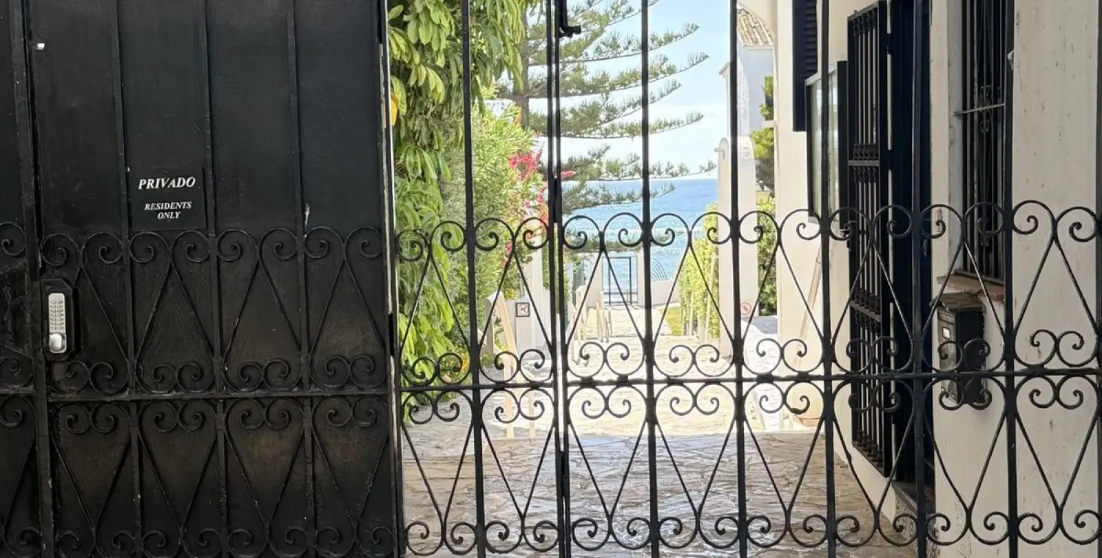 Venta de adosado en Calahonda 3