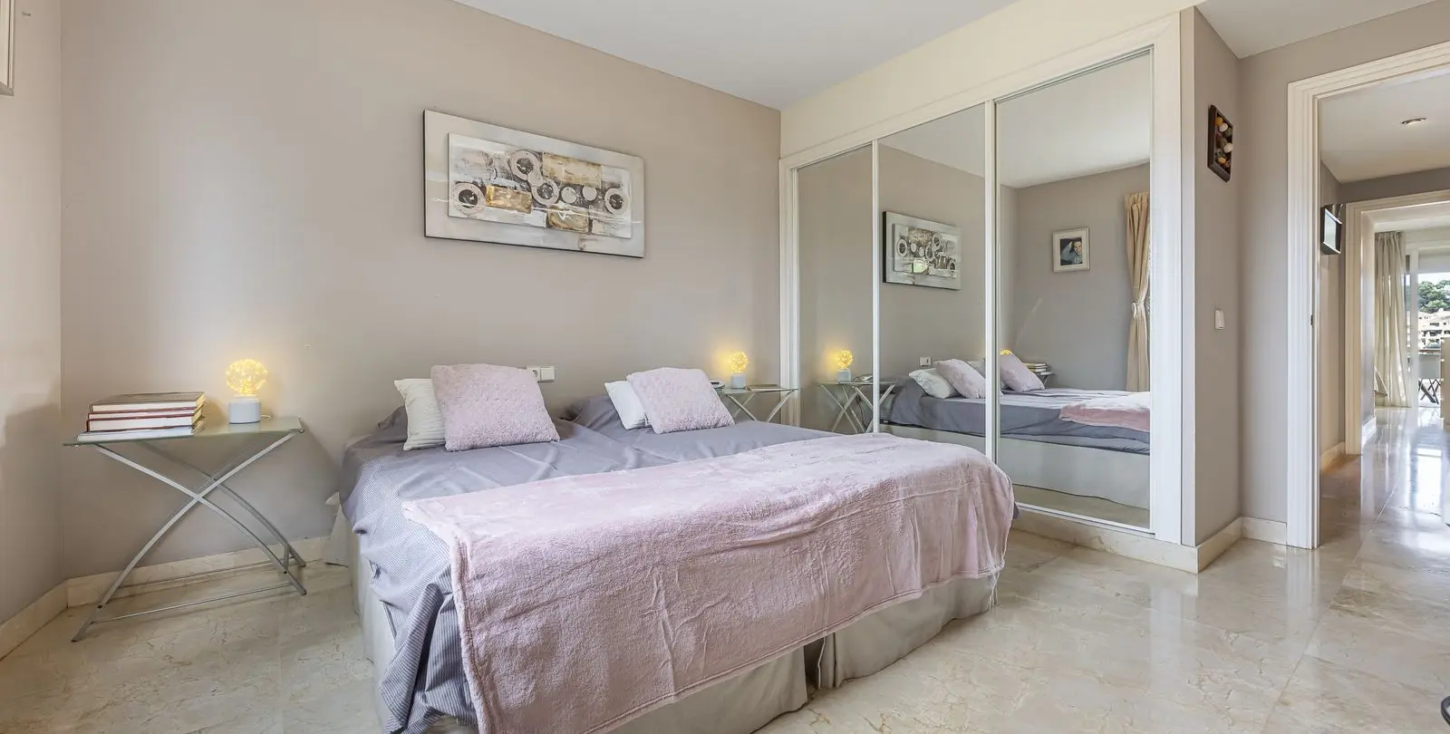 Продажа апартаментов на среднем этаже в Miraflores 11